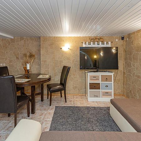 Spacious Studio Apartment By Polo Apartments Kowno Zewnętrze zdjęcie